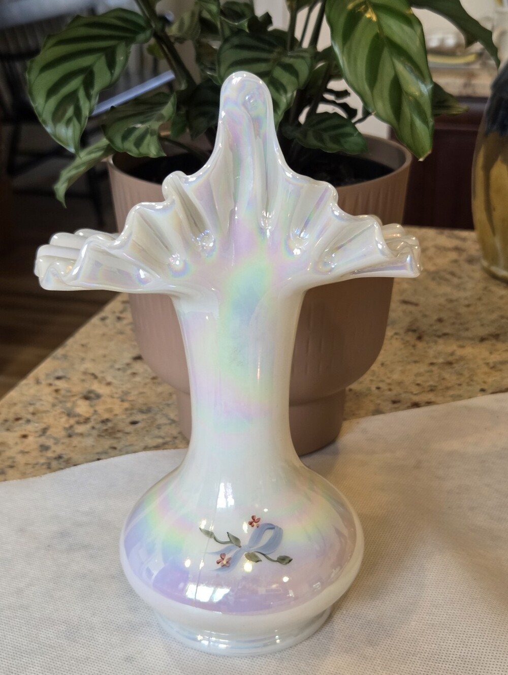 Fenton Jack in the Pulpit Opalescent Hand-Painted Vase, Pink Rose Detail - Picture 5 of 7